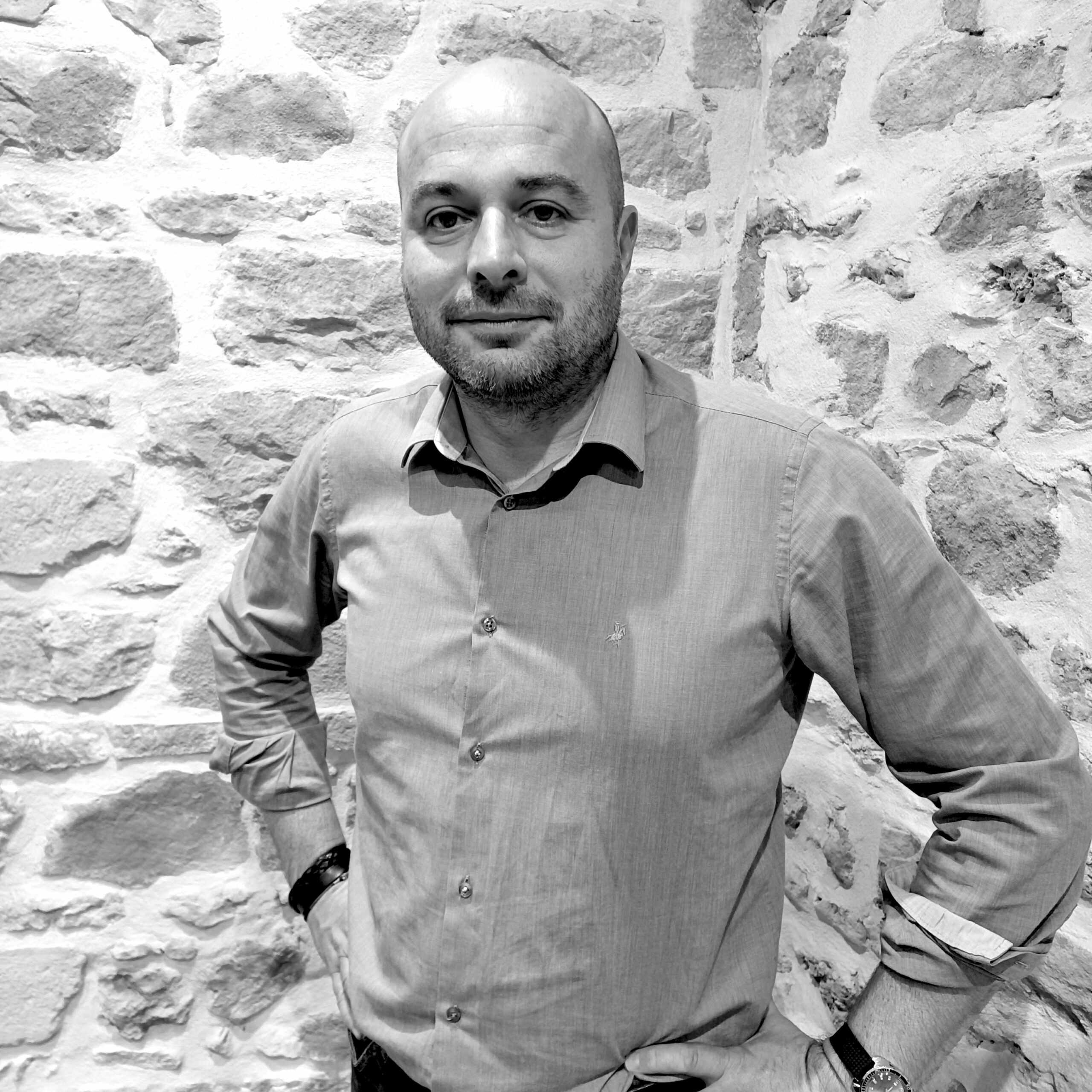 photo bruno 2 Termite, amiante, plomb, gaz, électricité ou encore DPE à Villefranche-Sur-Saône, Lyon et dans tout le Beaujolais, les Monts d’Or et Monts du Lyonnaisa